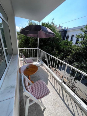 Lovely and peaceful 2 rooms and 1 sitting room flat in Salacak/Uskudar